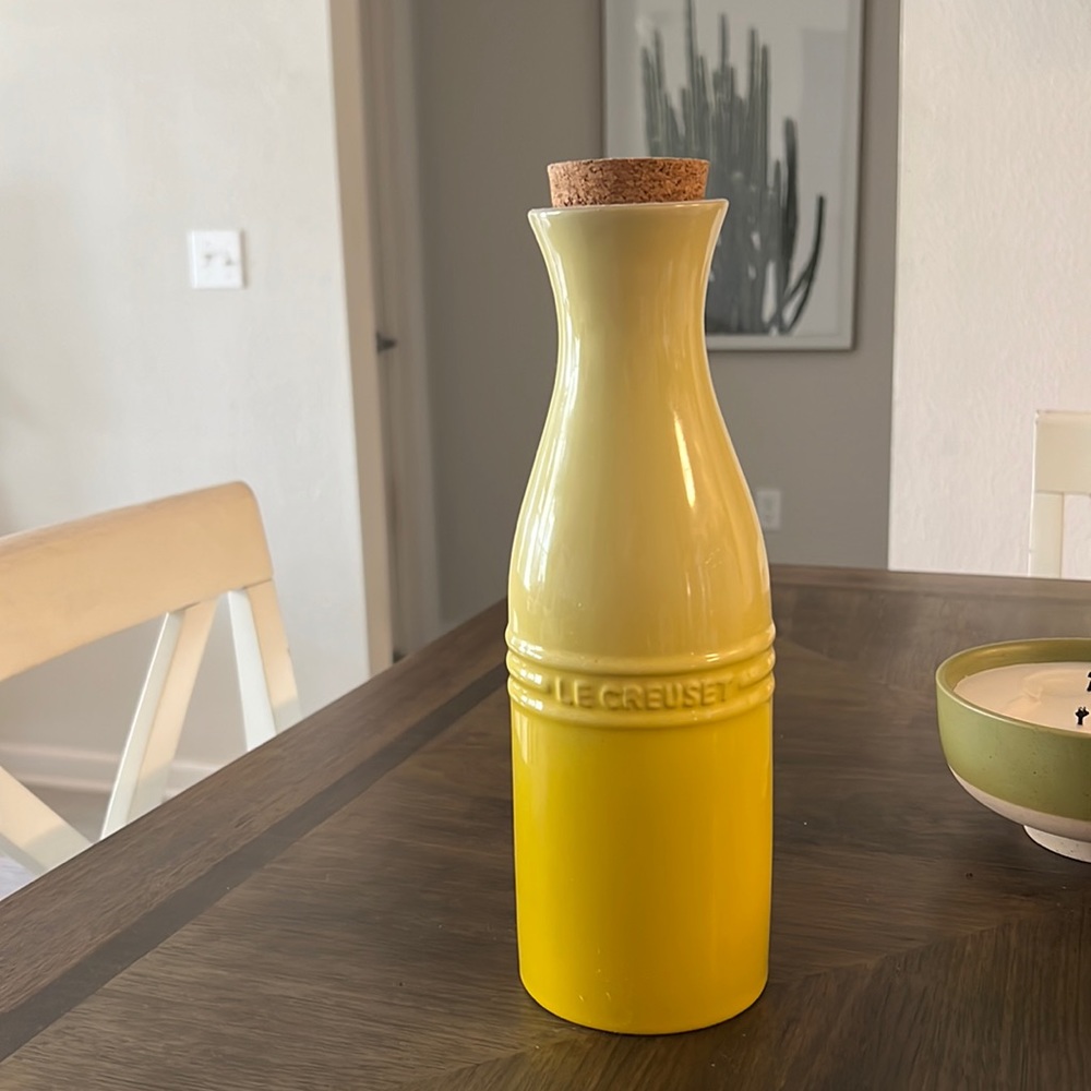 Le Creuset carafe